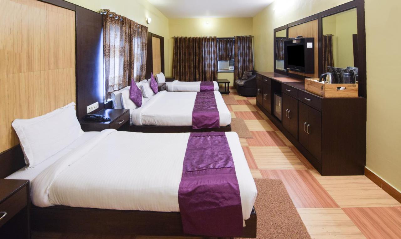 Hotel Varuna Варанасі Екстер'єр фото