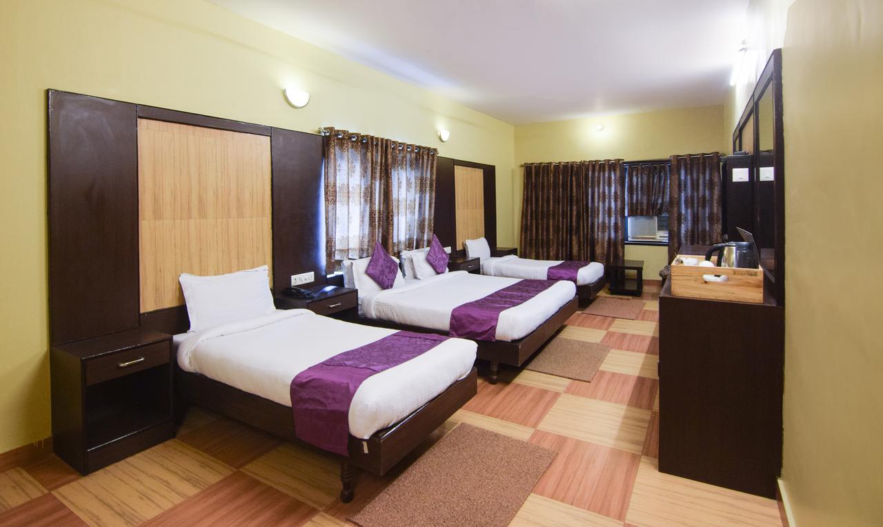 Hotel Varuna Варанасі Екстер'єр фото